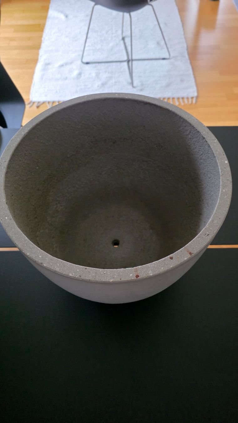 Blumentöpfe: 1Blumentopf,Beton-Grau, – Neu (gemäss Beschreibung) aus Näfels von jayjay1968 2
