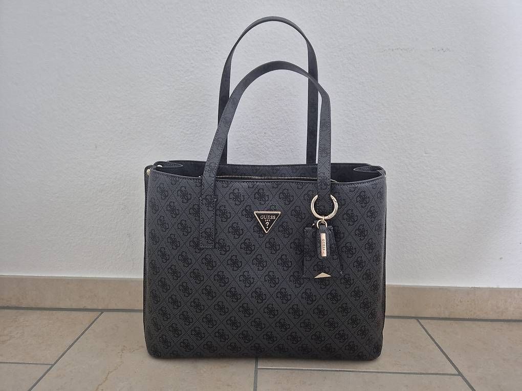 Guess Taschen für Damen: Guess Shopper – Gebraucht aus Buchrain von Monique81
