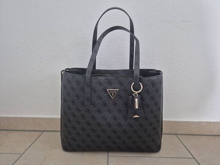 Guess Shopper