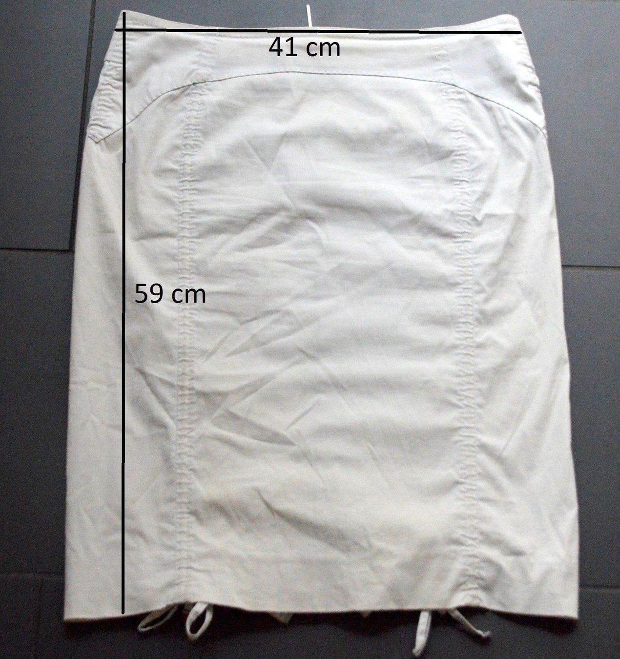 Louis Vuitton Gonne: Louis Vuitton Rock / Jupe  .40 – Usato da Collonges venduto da Auganien 2