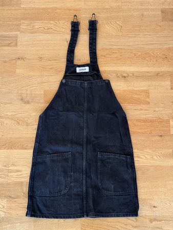 Jeans-Latzkleid