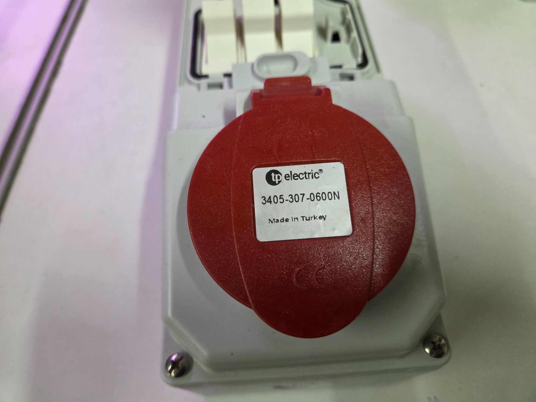 CEE 16A 5P 400V Steckdose Wandsteckdose mit Schalter CEE16 (Neu (gemäss ...