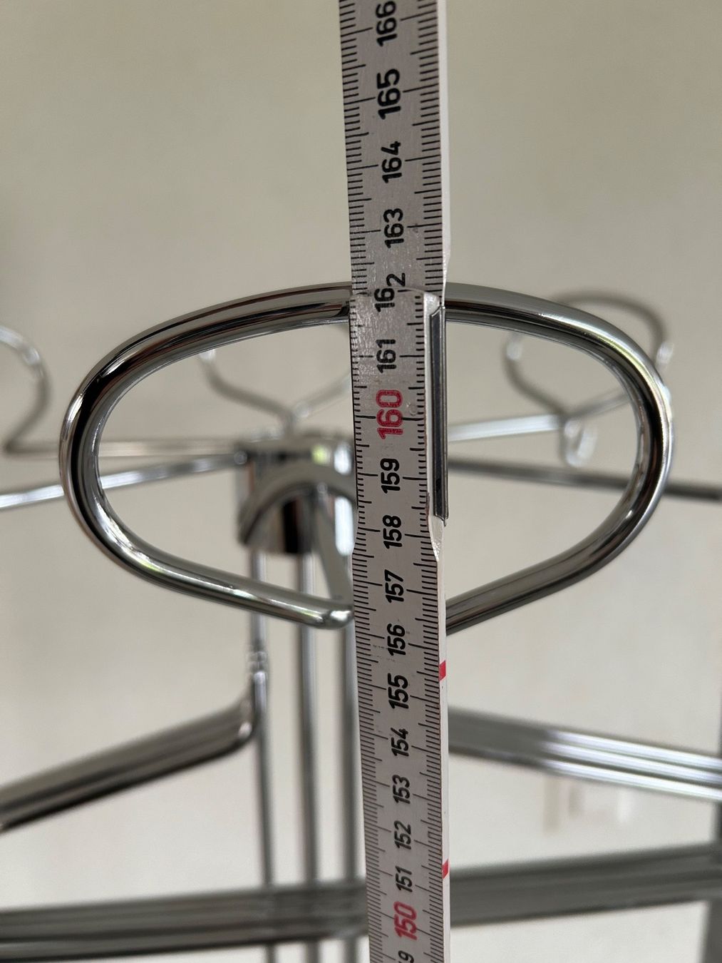 Garderobe: Wunderschöne Garderobenständer  Design Valenti Cusago. – Gebraucht aus Lanzenhäusern von vic63 4