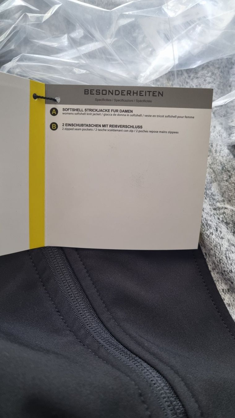 Vestes: Softshell Strickjacke Gr. M – Neuf avec emballage d'origine à Oftringen par Leleni 4