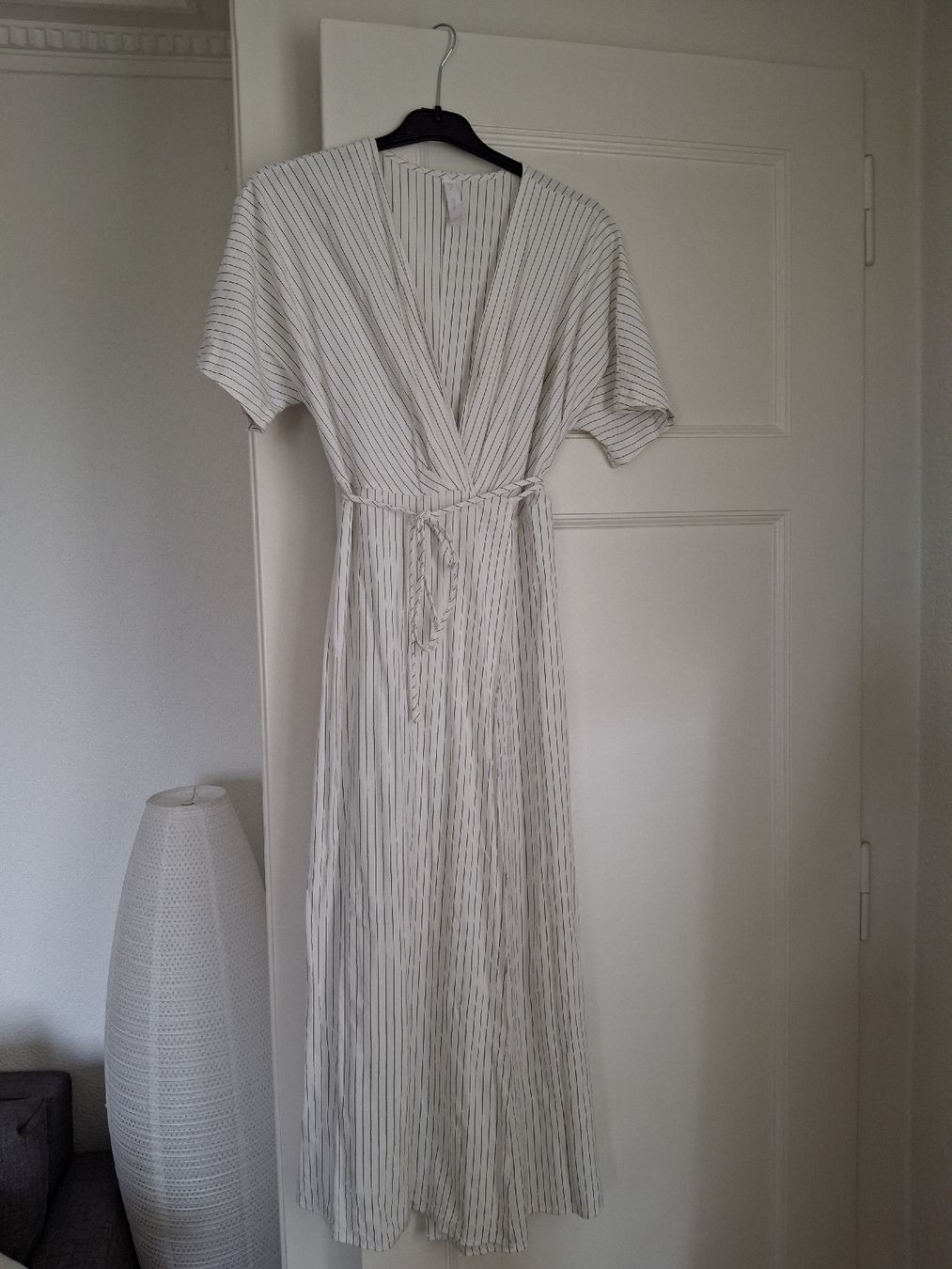 Mango Kleider: Robe cache-coeur Mango M – Gebraucht aus Lausanne von Cognitia