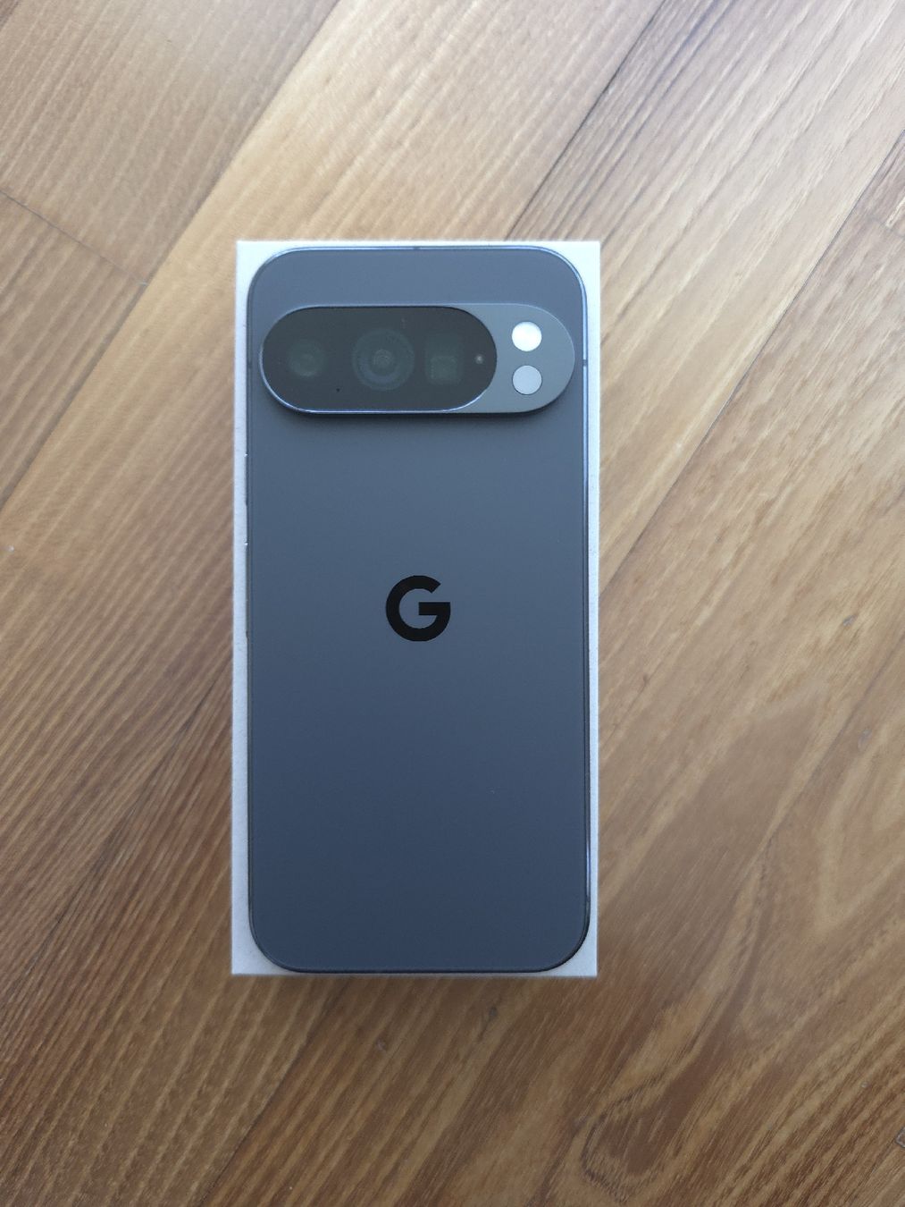 Google Telefoni cellulari / Smartphones: Google Pixel 10 Pro 256GB Obsidian Neu – Nuovo e nell'imballaggio originale da Bassersdorf venduto da TheBrake 2