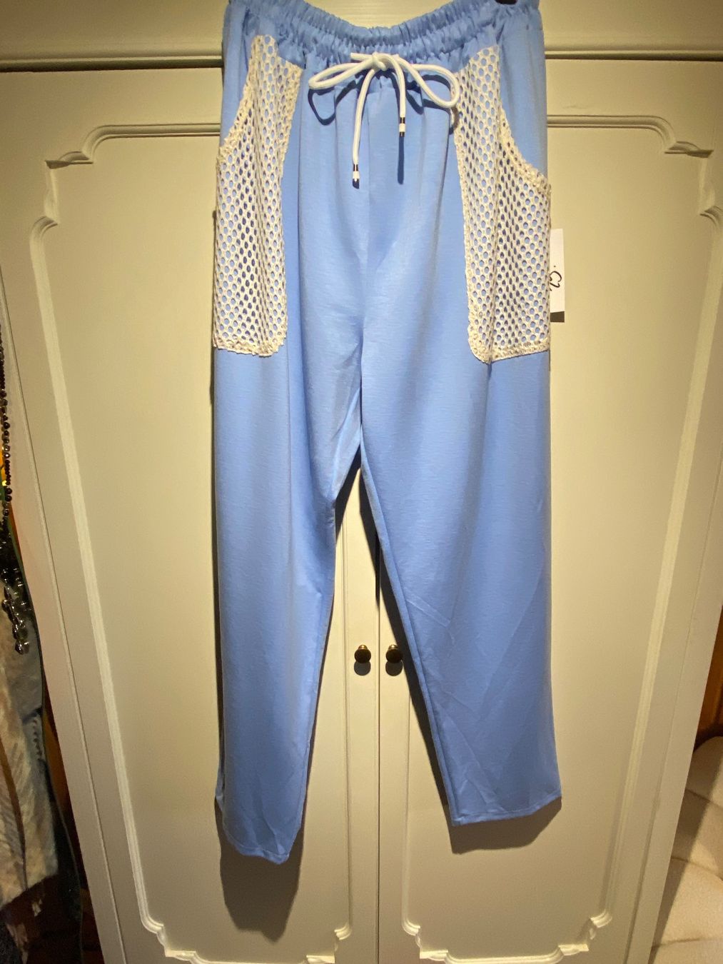 Pantalons: Trainerhose-Freizeithose-Damen,Hellblau – Neuf avec emballage d'origine à Meienried par ManuelaBoutique 1