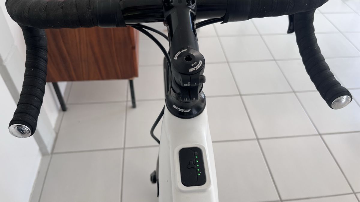 Cilo Biciclette: Cilo E-Rennvelo - nur 450 km – Nuovo (secondo la descrizione) da Abtwil SG venduto da JjohnMcGilbert 3
