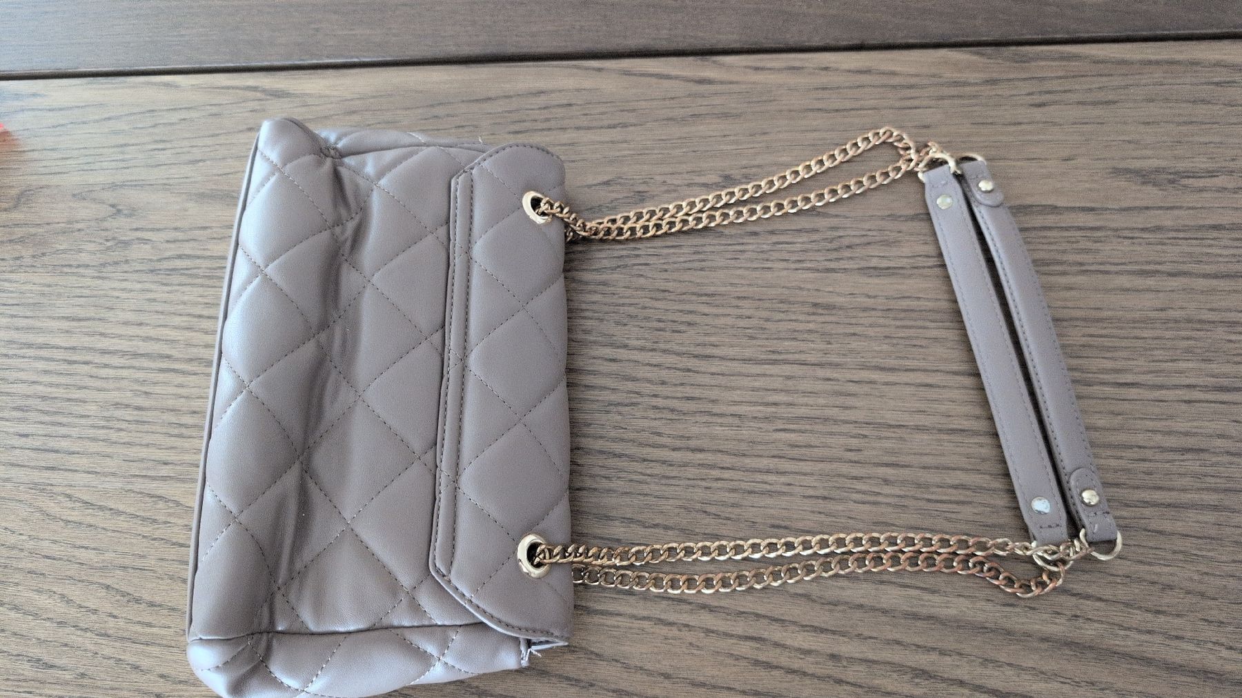Valentino Taschen für Damen: Handtasche Valentino – Gebraucht aus Berschis von fid_5dnd 2