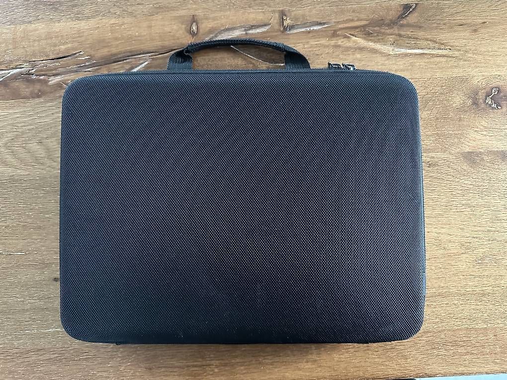 Valigie & Borse: Hardcase Laptoptasche mit Tragegriff – Usato da Biberist venduto da tschouel22 2