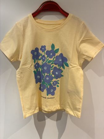 Schönes Tshirt Gr. 122, Neu
