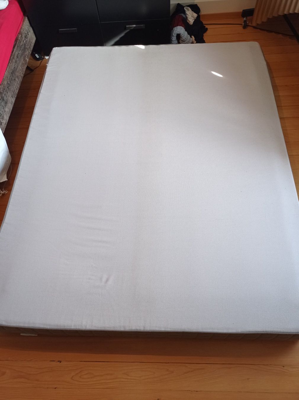 Materassi: Matelas Ikea Hovag 160cm de large – Usato da Bern venduto da spa_ybz5 2