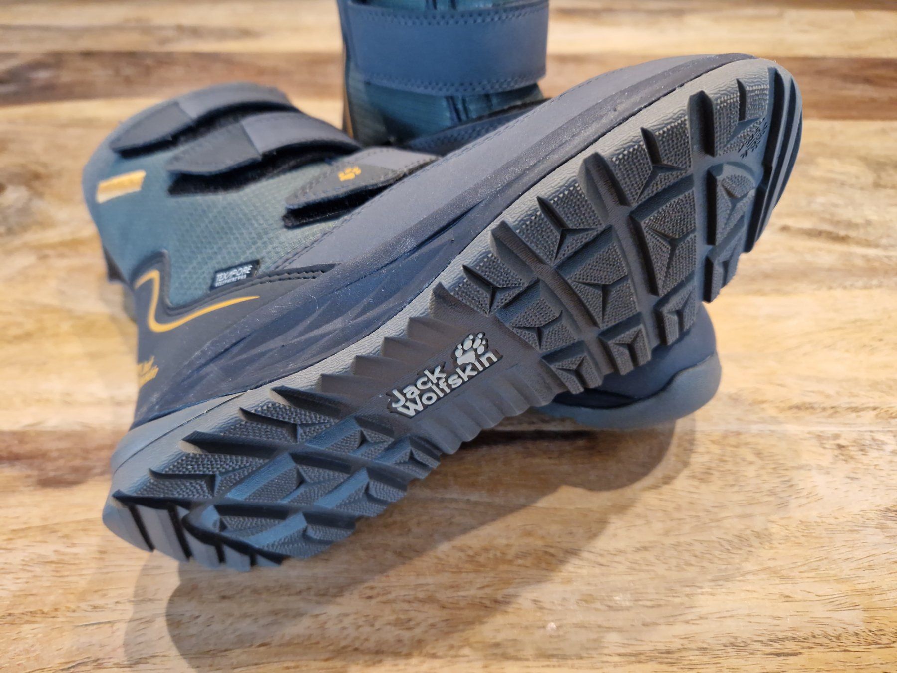 Jack Wolfskin Scarpe per ragazzi: JACK WOLFSKIN Winterschuhe / Winterstiefel Grösse 34 – Nuovo (secondo la descrizione) da Trachslau venduto da schumannmario 2