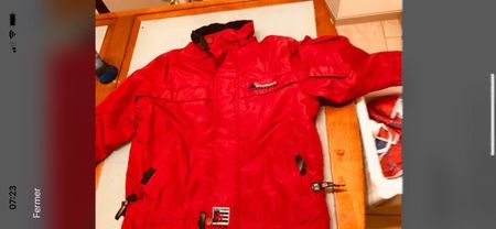 Veste rouge Canada super chaude