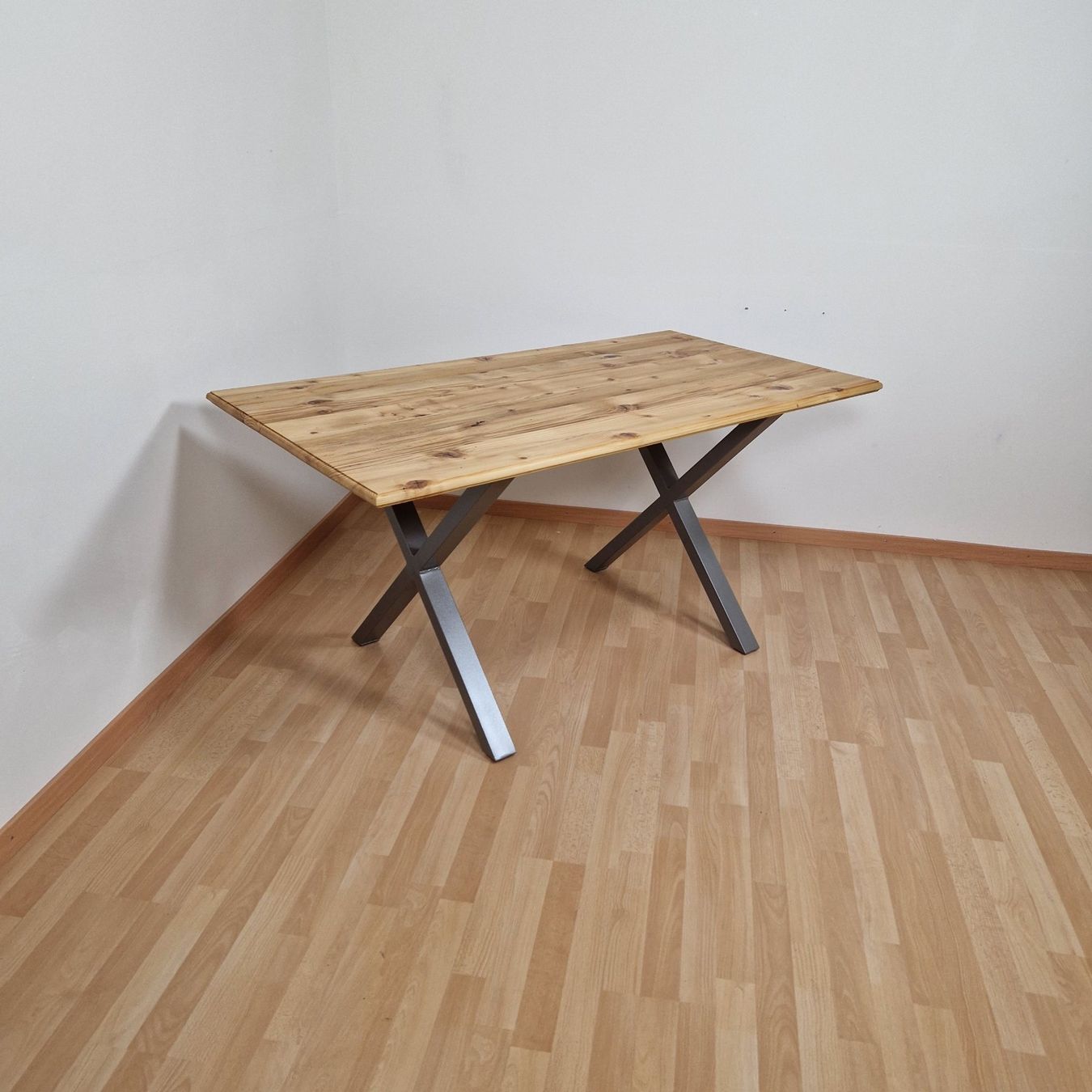 Tische: Tisch – Neu und originalverpackt aus Burgdorf von Equipmentart1 1