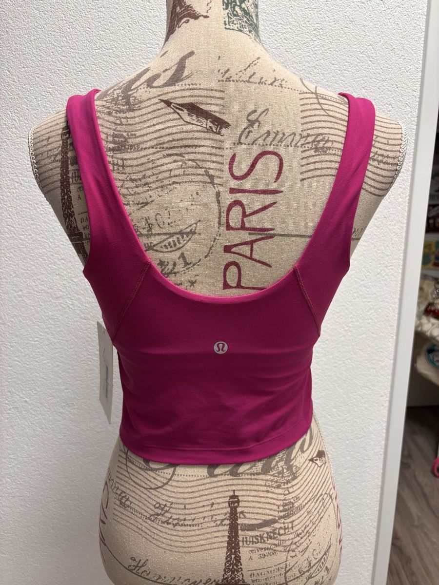 Lululemon Tops: Lululemon Top Grösse 8 NEU – Neuf (Voir description) à Gossau SG par Swisslady25 1