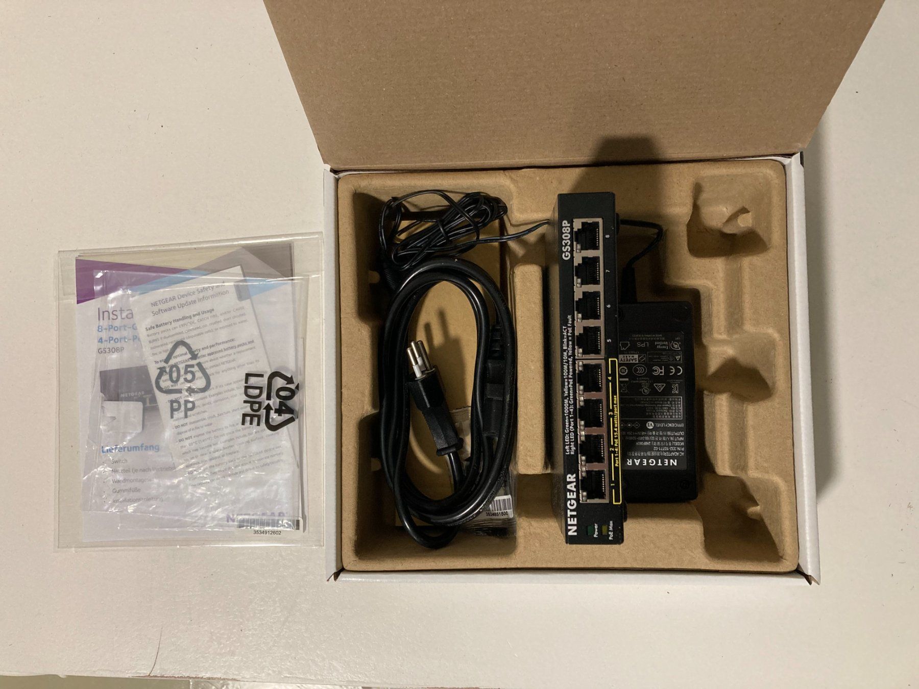 Netgear Hub & Switch: NETGEAR SWITCH GS308P – Usato da Hinterkappelen venduto da deev 5