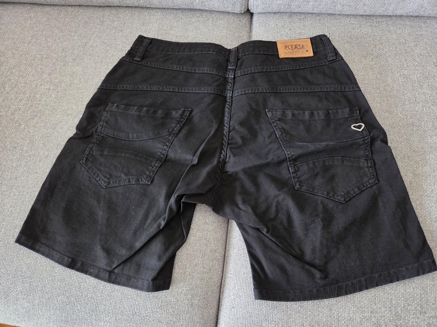 Please Jeans Jeans: Short Jeans Please M black – Gebraucht aus Villars-sur-Glane von Bolinot 2