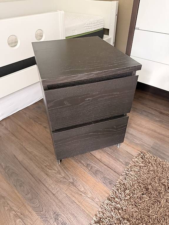 Comodini: Table de chevet  – Usato da Pully venduto da Alexandre_Gordon