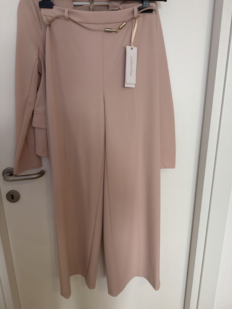 Completi & Tailleur: Ensemble tailleur rose Rinascimento taille S  – Nuovo e nell'imballaggio originale da Ballens venduto da Annushka26 3