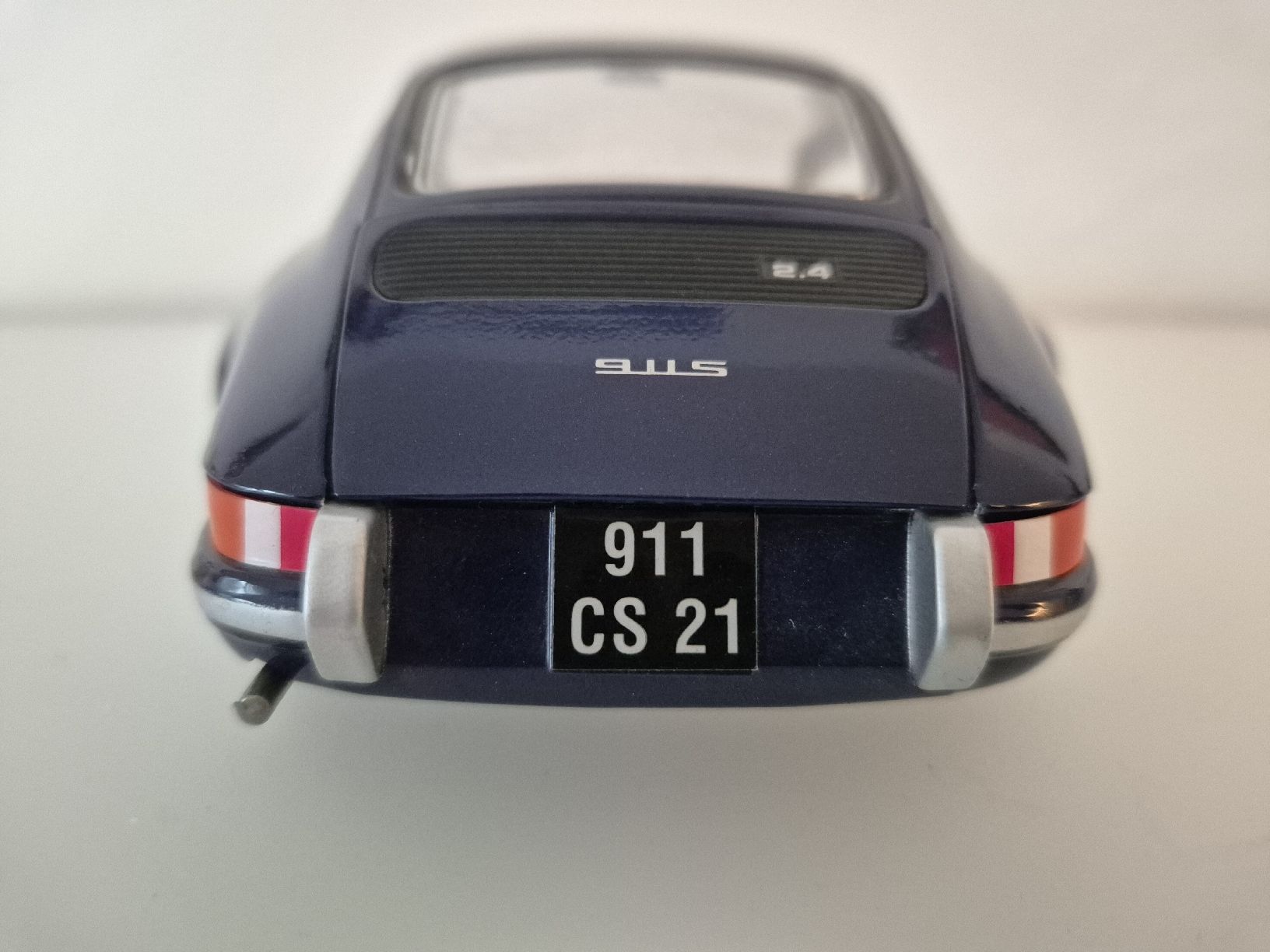 Porsche Modellini d'auto: Porsche 911 S 2,4 Liter Oldtimer Modellauto 1:18 – Nuovo (secondo la descrizione) da Trimbach venduto da Ramsi1270 4