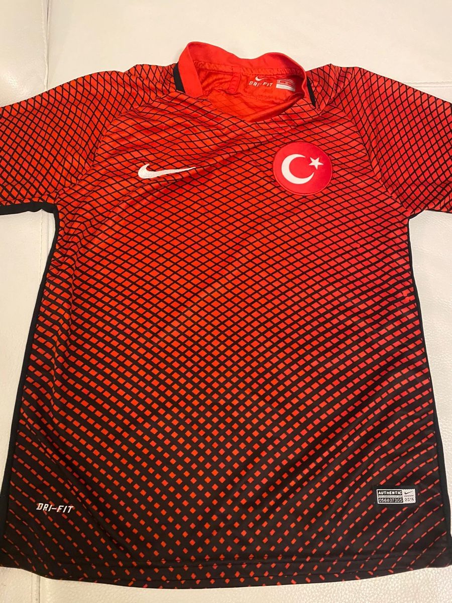 Nike Canottiere & Pantaloni: Türkei Trikot  – Usato da Opfikon venduto da Luis144 1