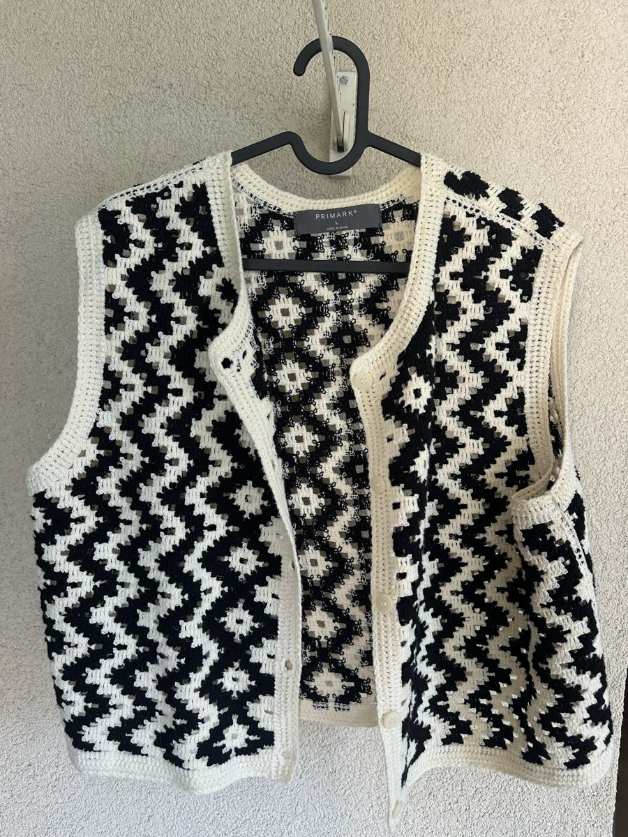 Primark Gilets & Westen: Crochet vest – Gebraucht aus Lugano von GGcloset