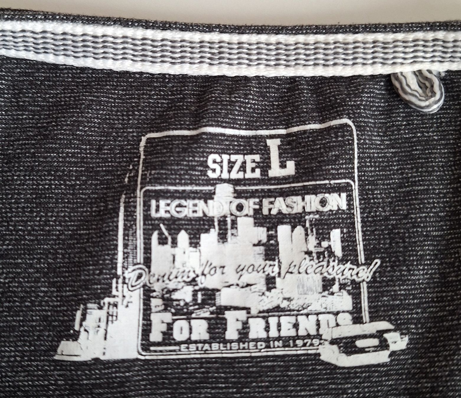 T-shirt: Herren T-Shirt Größe L – Usato da Wettingen venduto da Egro2 2