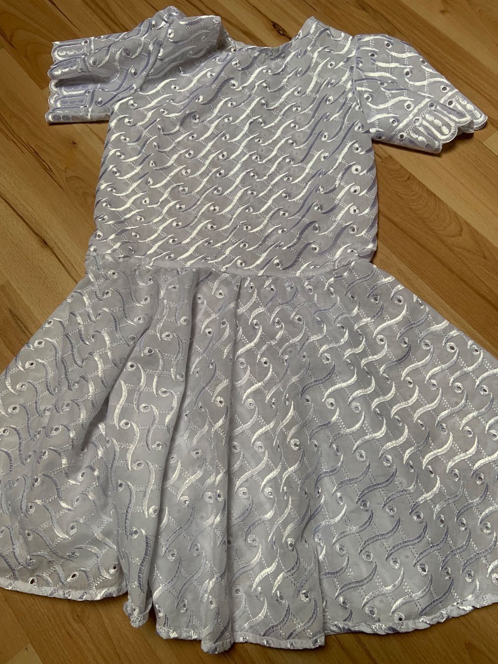 Vestiti & Gonne: Robe enfants – Usato da Ecublens VD venduto da timily 1
