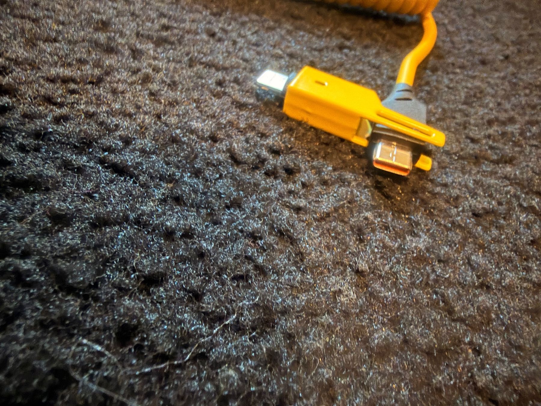 Chargements: Ladekabel 4in1 – Neuf (Voir description) à Niederurnen par Carbon21 1