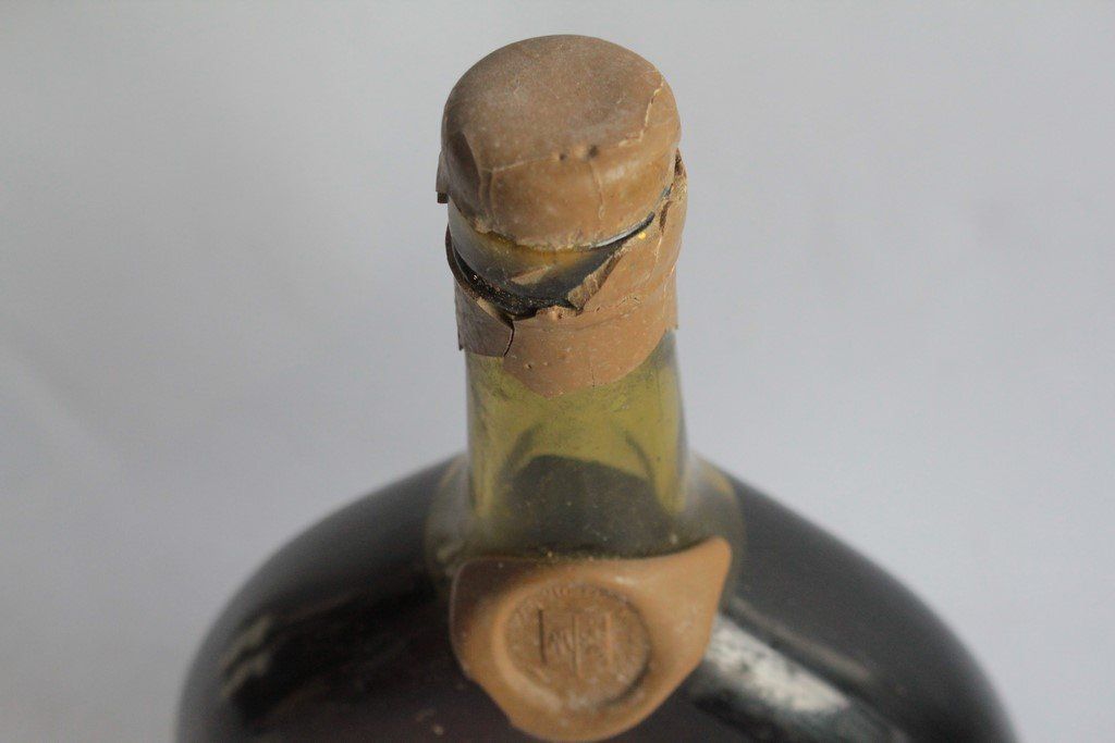 Bevande alcoliche: Vieil Armagnac Apothéose M. Trépout – Usato da Vandoeuvres venduto da Dom-Tom 2