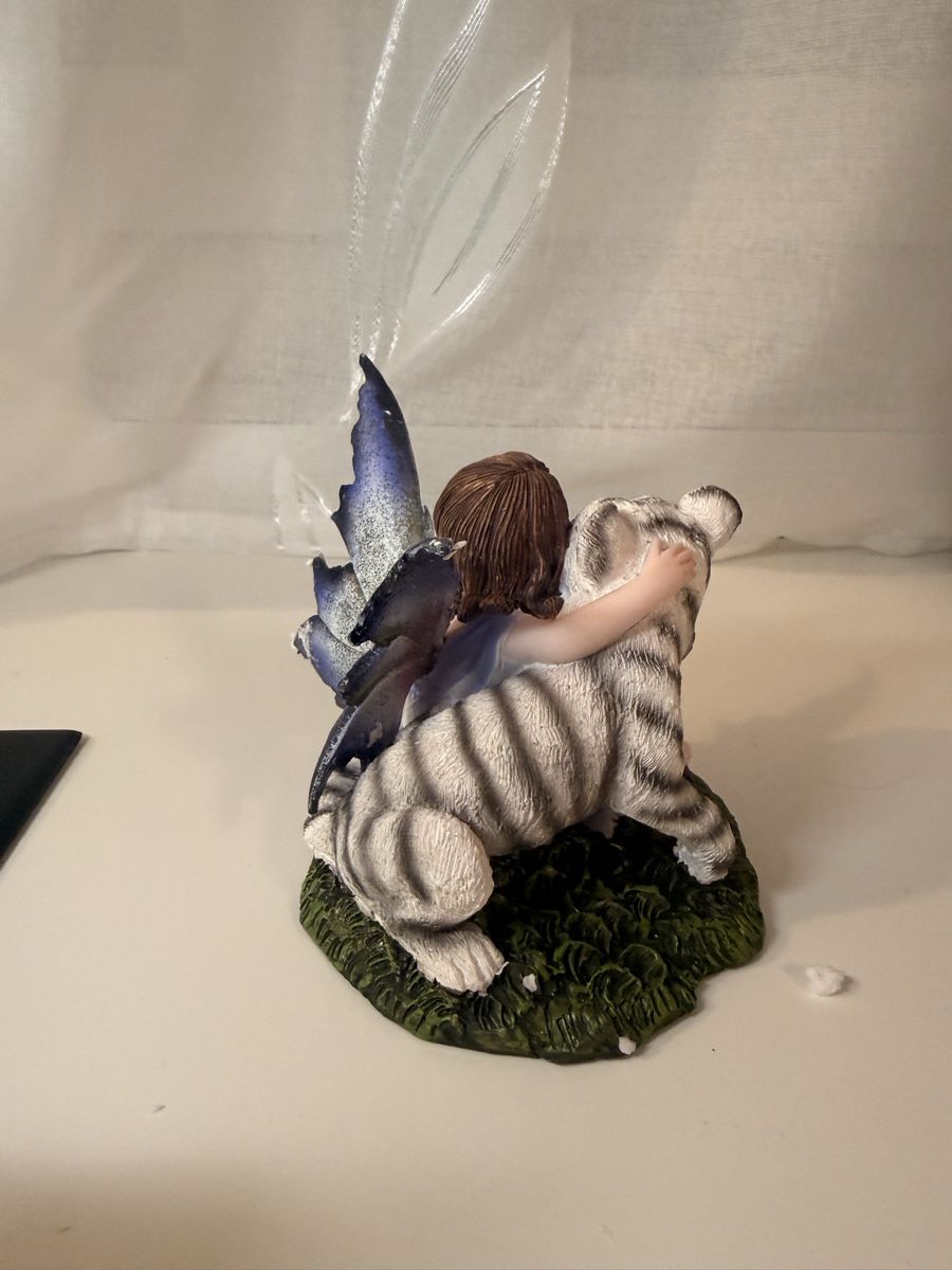 Figurines: Fee mit Tigerfigur neu und originalverpackt 16 cm – Neuf avec emballage d'origine à Dietikon par Beni2025 2