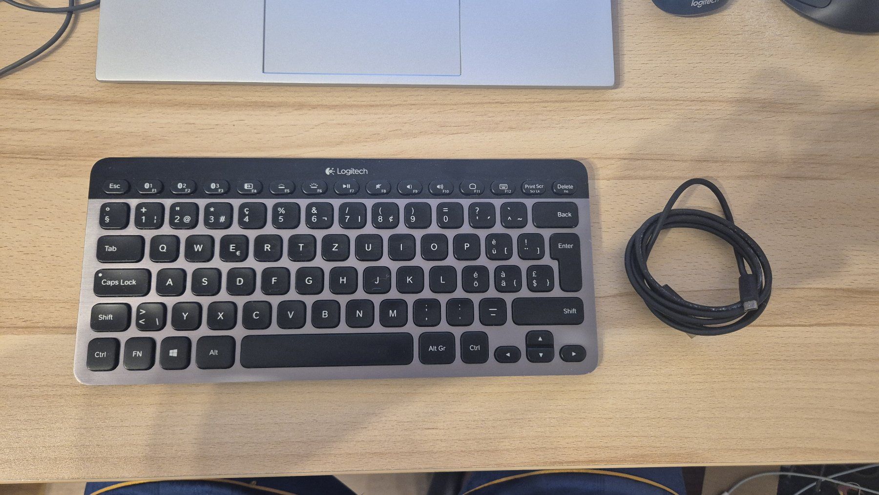 Logitech Tastiere: Logitech K810 Bluetooth Tastatur – Usato da Münchenbuchsee venduto da MV_Solutions