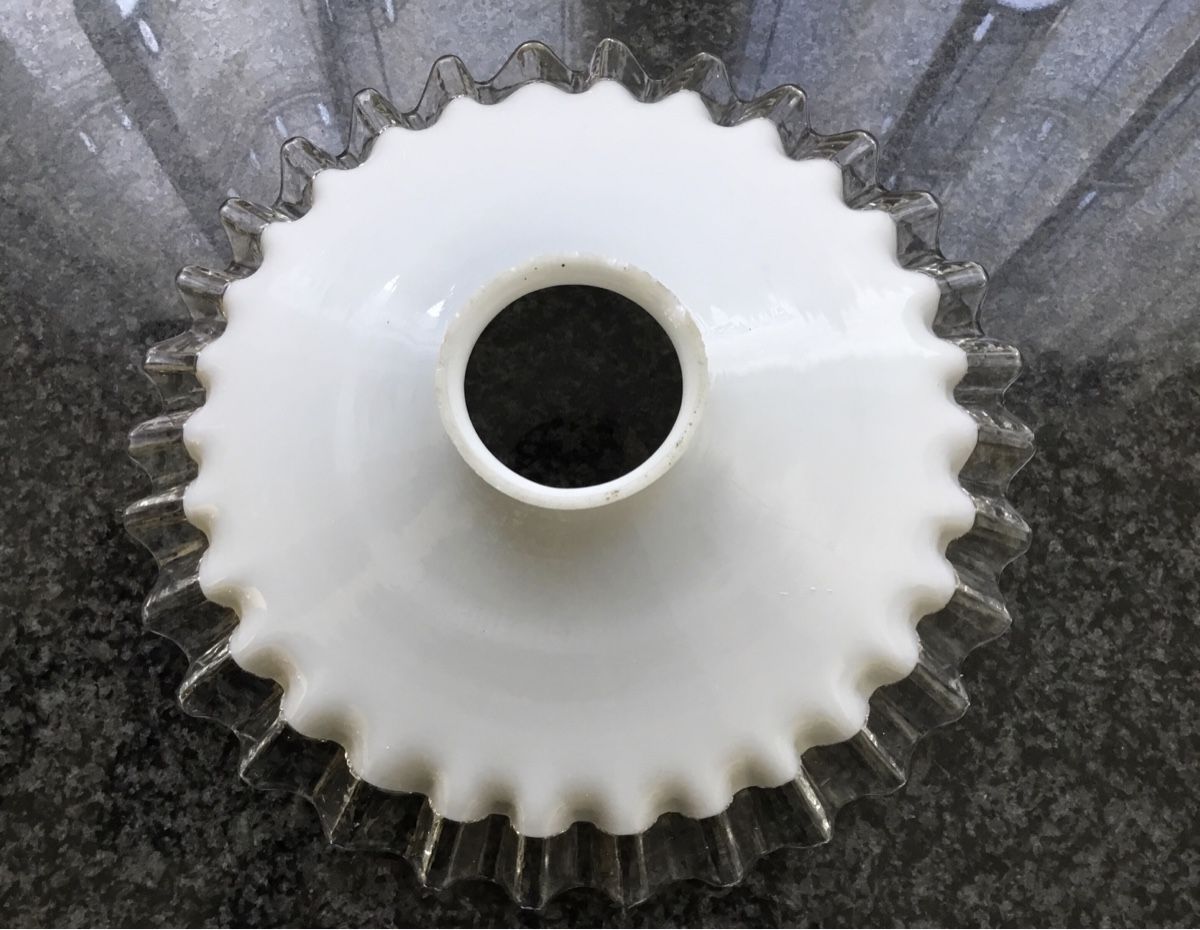 Lampenschirme: Antiker Lampenschirm aus Glas – Gebraucht aus Rüschlikon von succes08 3