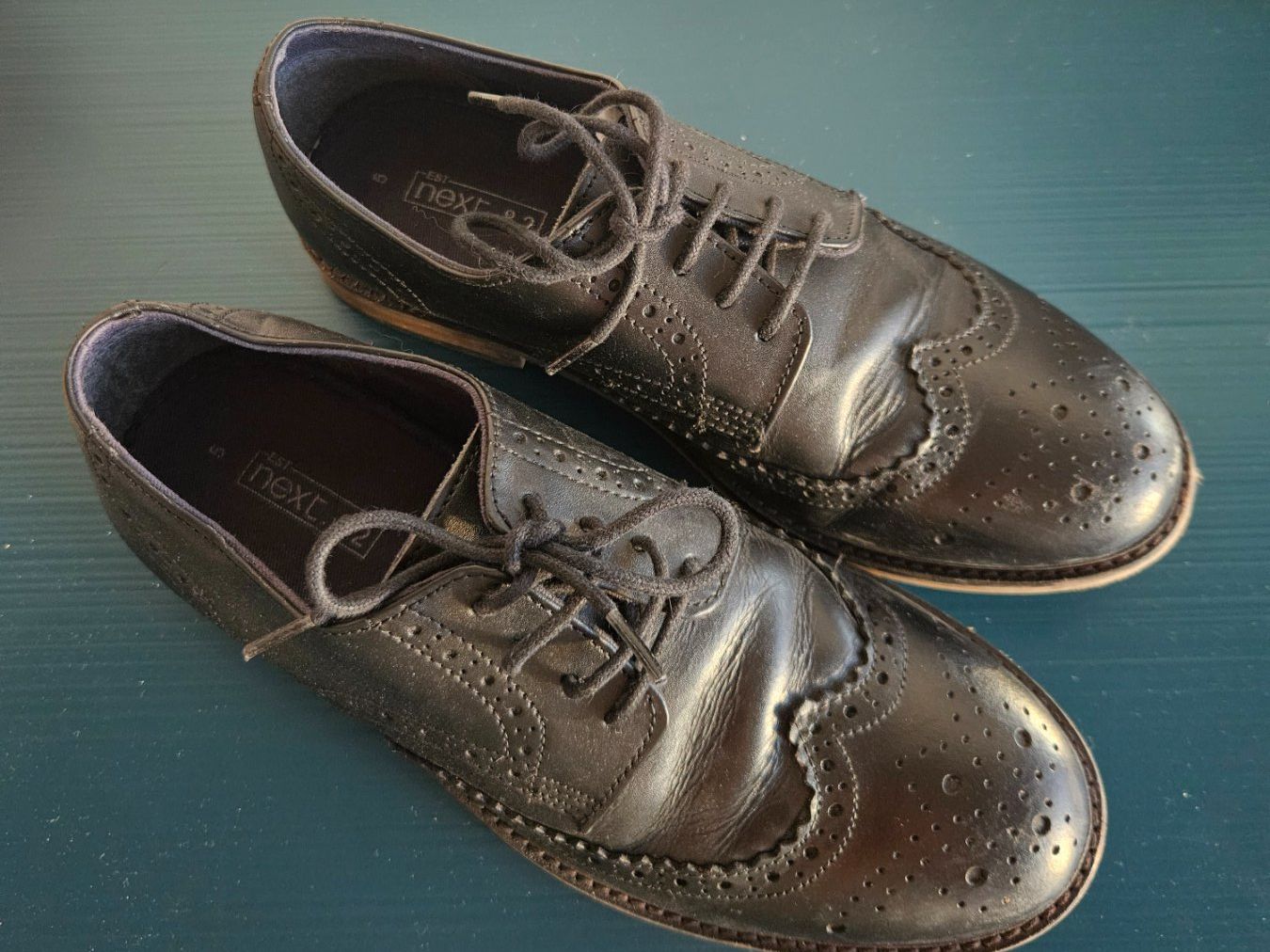 Scarpe da uomo: Black Leather Brogue Shoes EU 38 – Usato da Affoltern am Albis venduto da Katarinushka 1