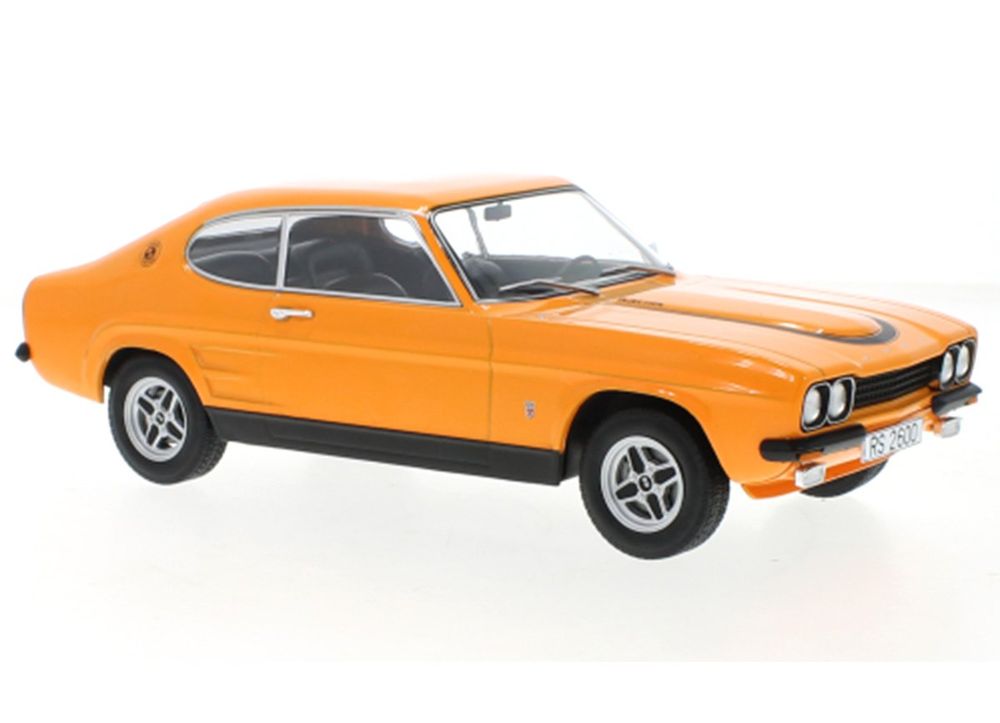 Modèle Réduit Ford Capri Mk II X-Pack 1:18 MCG - Blanc/bleu à Rayures, 1975 - Neuf
