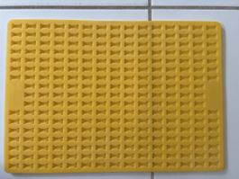Backmatte Collory gelb für Hundeleckerli