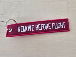 Schlüsselanhänger Remove Before Flight SWISS Flight Tag