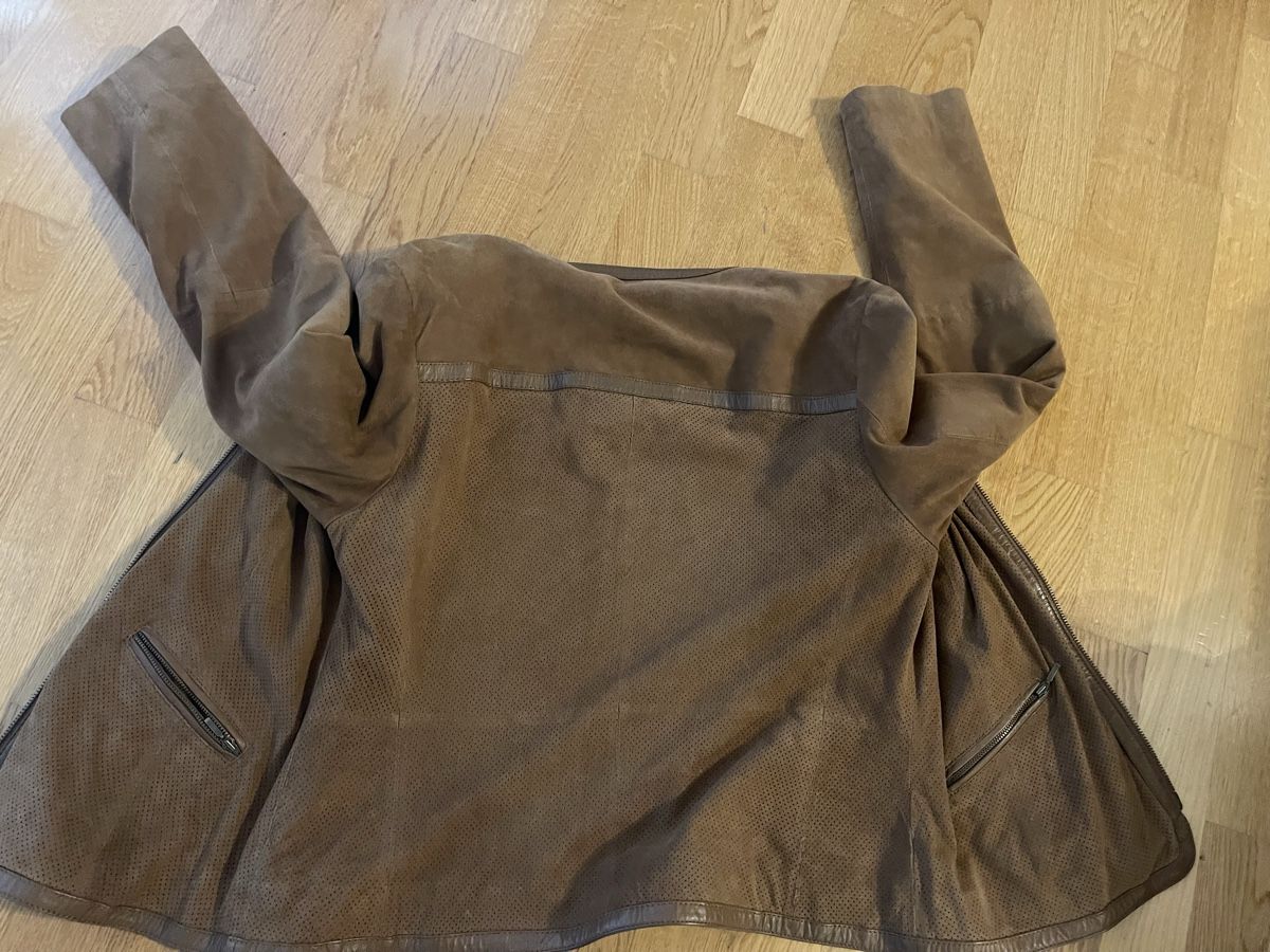 Navyboot Jacken: Jacke/ Navyboot Lederjacke Grösse 44 Braun Wildleder – Gebraucht aus Rüschlikon von Lajniii 1