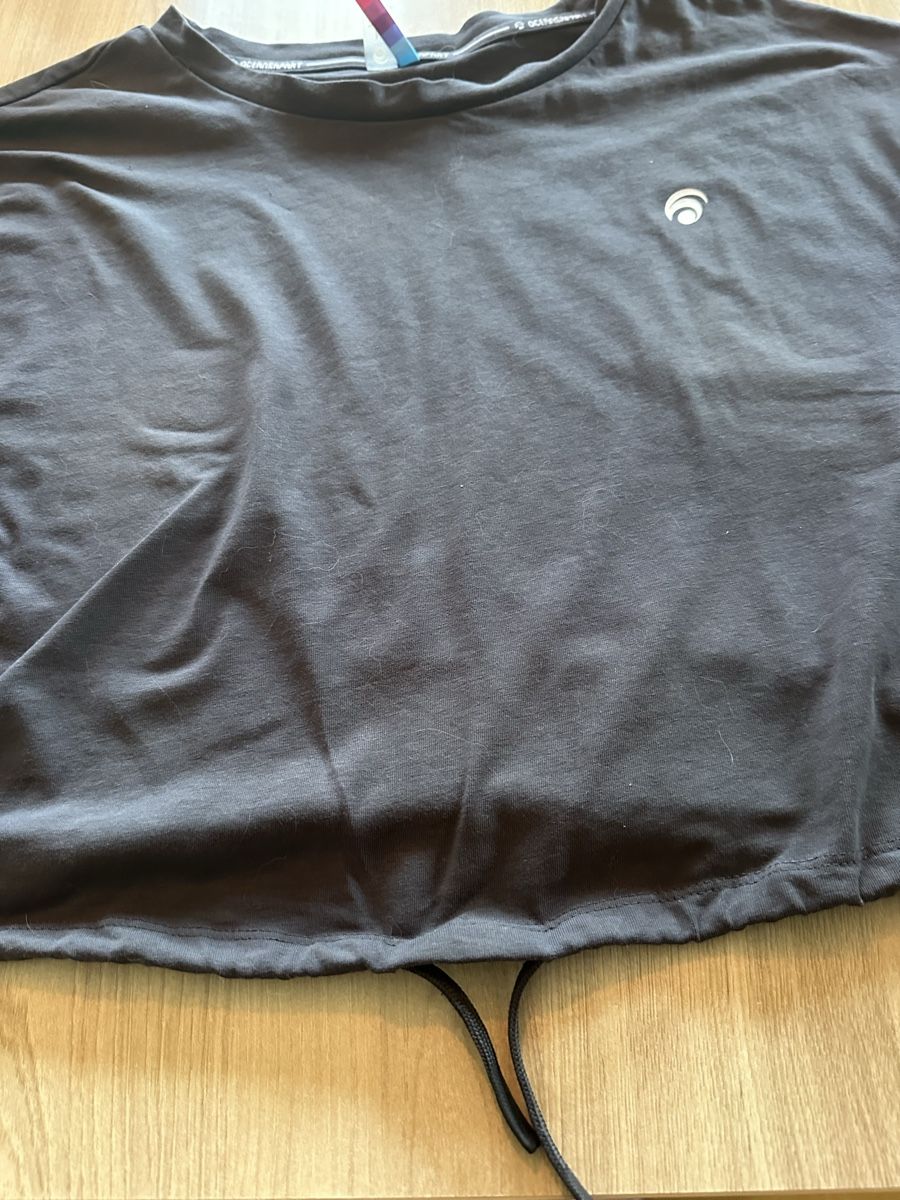 Oceansapart Top: Haut crop top oceansapart – Nuovo (secondo la descrizione) da Lausanne venduto da sou_w9bl 6