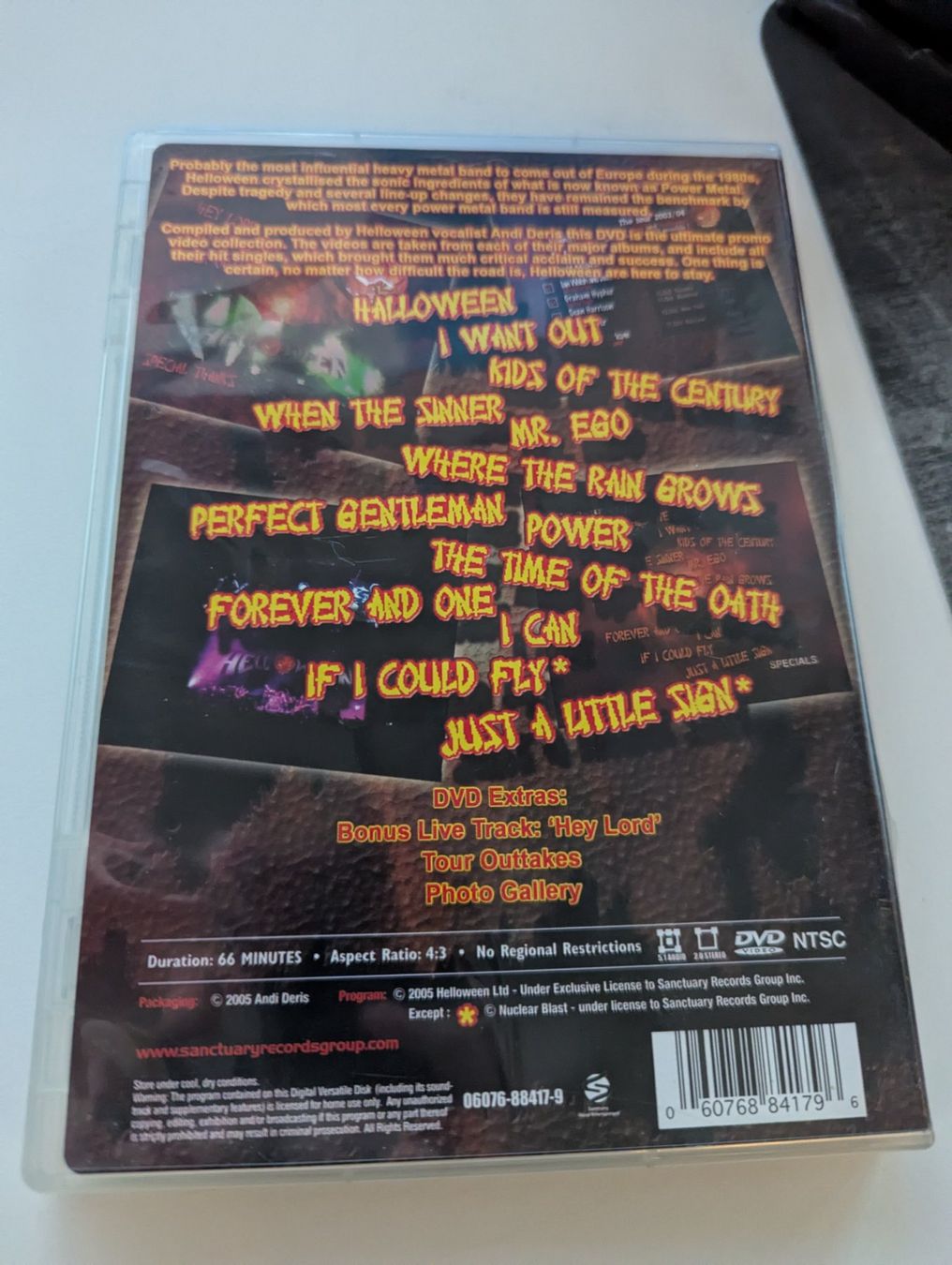 Alle DVDs: Helloween - Hellish Videos - DVD Video Collection NTSC US R1 – Gebraucht aus Hünenberg See von SpecialEditionGaming 1