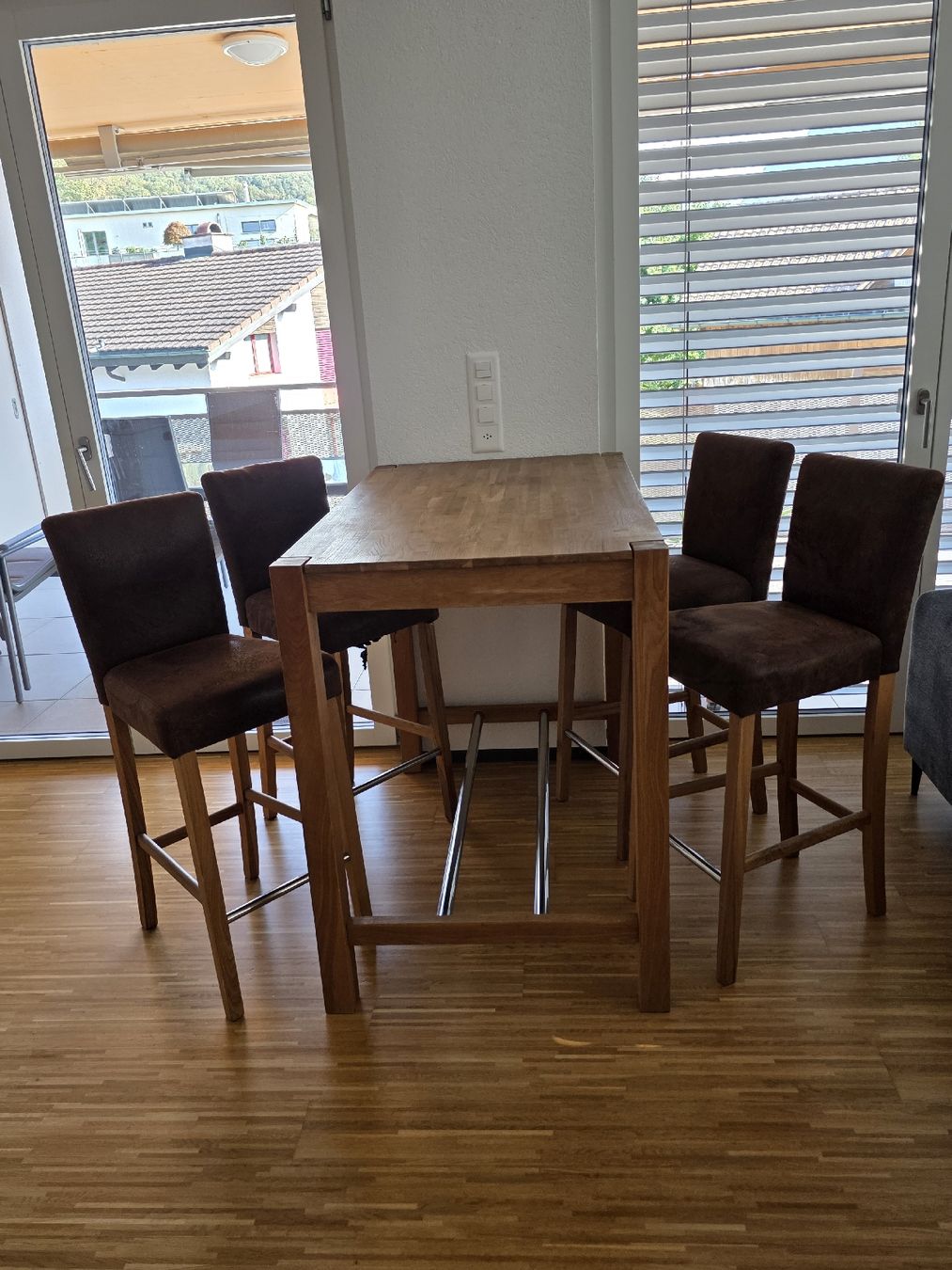 Tischset: Bartischset mit 4 Hockern Holz Metall – Gebraucht aus Schänis von elvis001