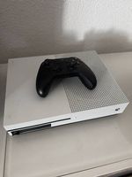 Xbox One S 500GB Weiss + Controller  Top Zustand