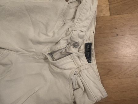 bershka jeans weiss