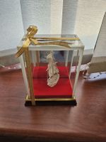 Dekoratives Segelschiff im Schaukasten – sehr guter Zustand