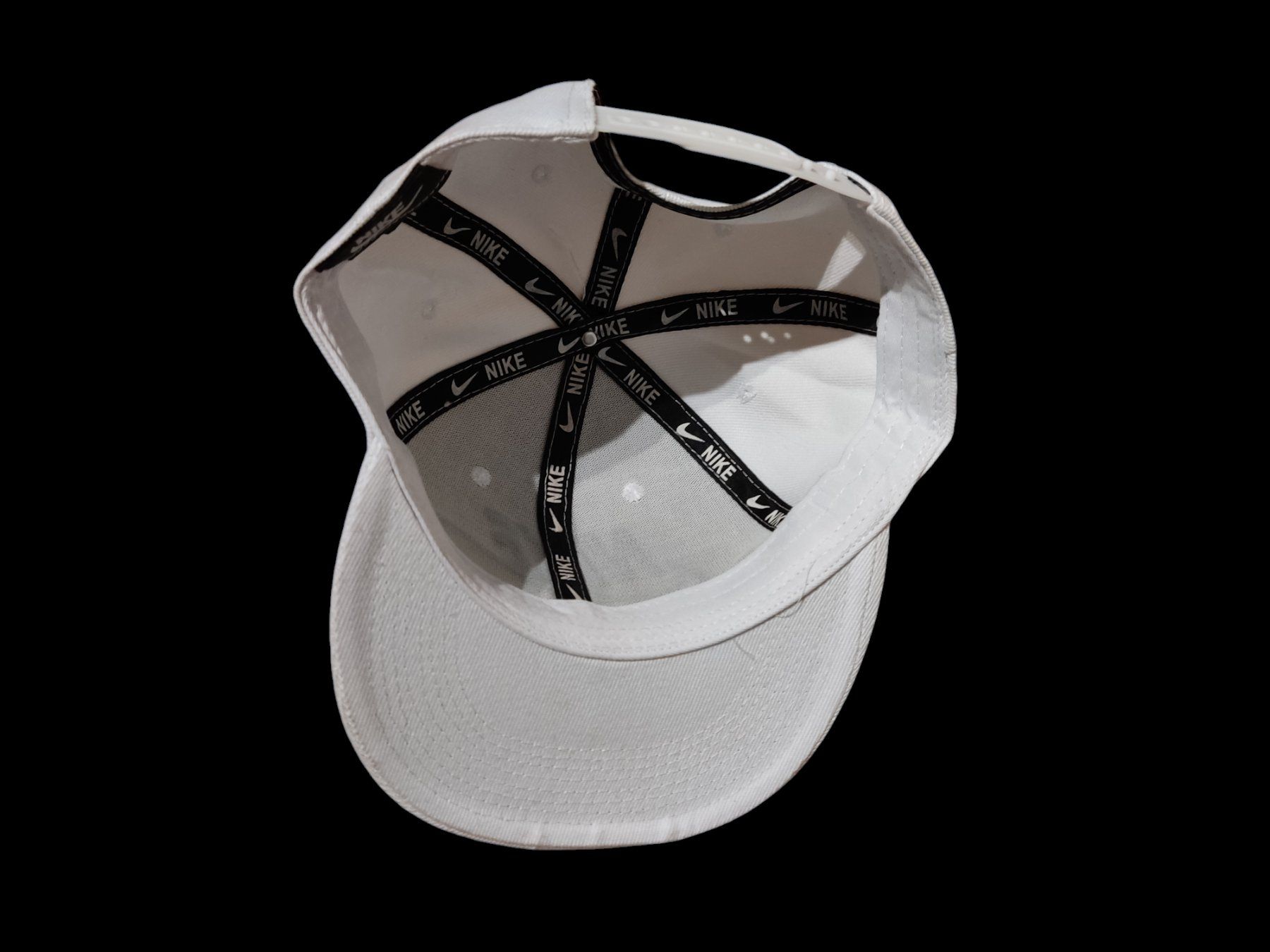 Nike Altro in  Abbigliamento & Accessori: Nike Snapback Basecap Weiss Unisex NEU – Nuovo e nell'imballaggio originale da Rorschach venduto da Mr_fairprice 2