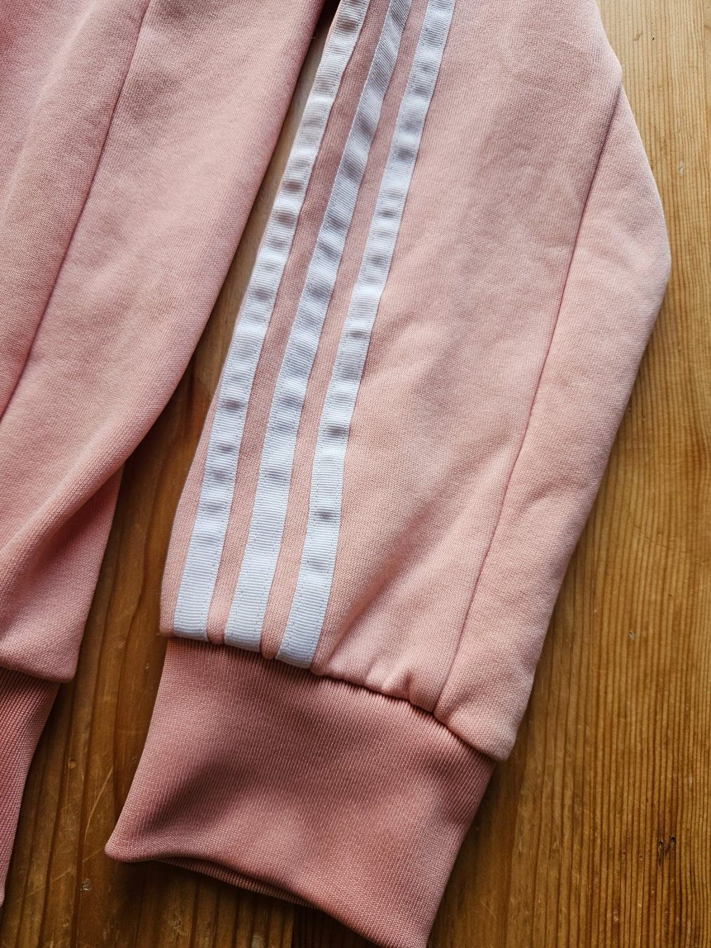 Adidas Maglioni & Felpe: Jacke adidas Grösse S rosa retro Pullover – Usato da Hägglingen venduto da United-Village-Trade 8