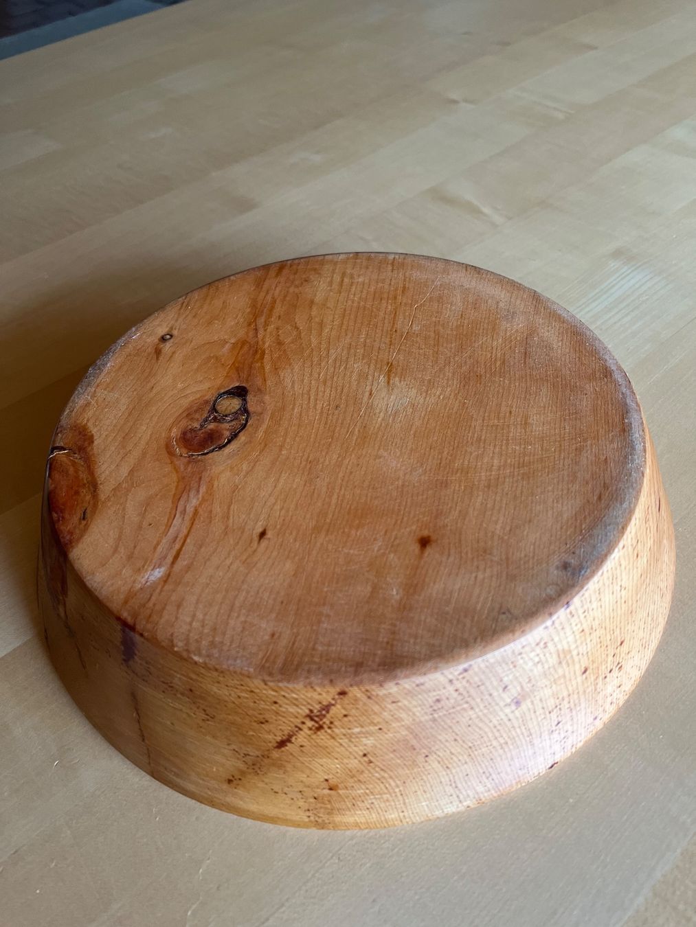 Articoli in legno: behäbige, geschnitzte Holzschale – Usato da Hinwil venduto da maf_5gzt 2