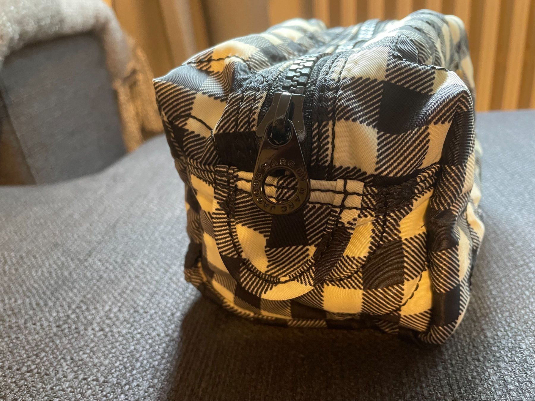Marc Jacobs Taschen für Damen: Bustina porta oggetti nera e bianca Marc Jacobs – Neu (gemäss Beschreibung) aus Meilen von val_tsv8 2