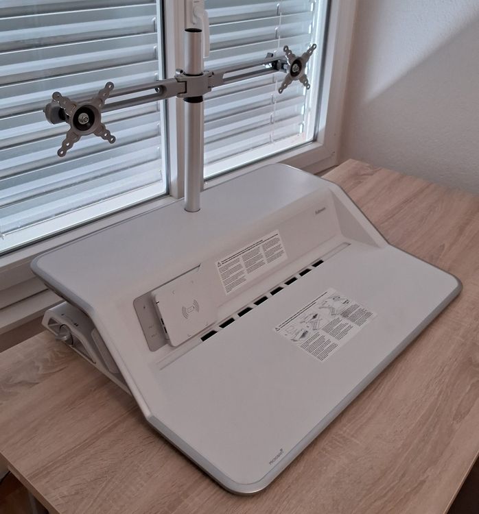Fellowes Steh- & Sitzgestell Lotus DX Weiss mit 2 Monitoren (Gebraucht ...